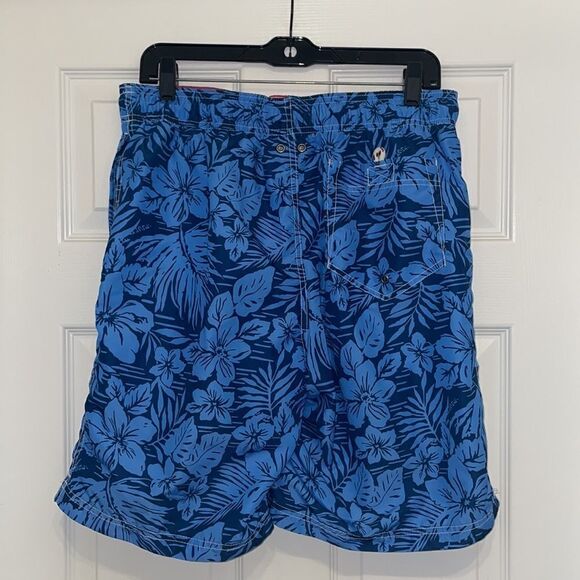 ✨Lands’ End Blue Tropical swim trunks - Picture 3 of 6
